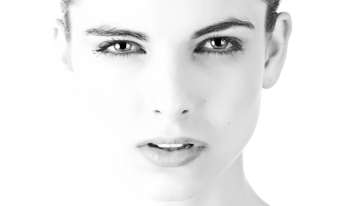How to figure out your face shape – and what it means for your wig