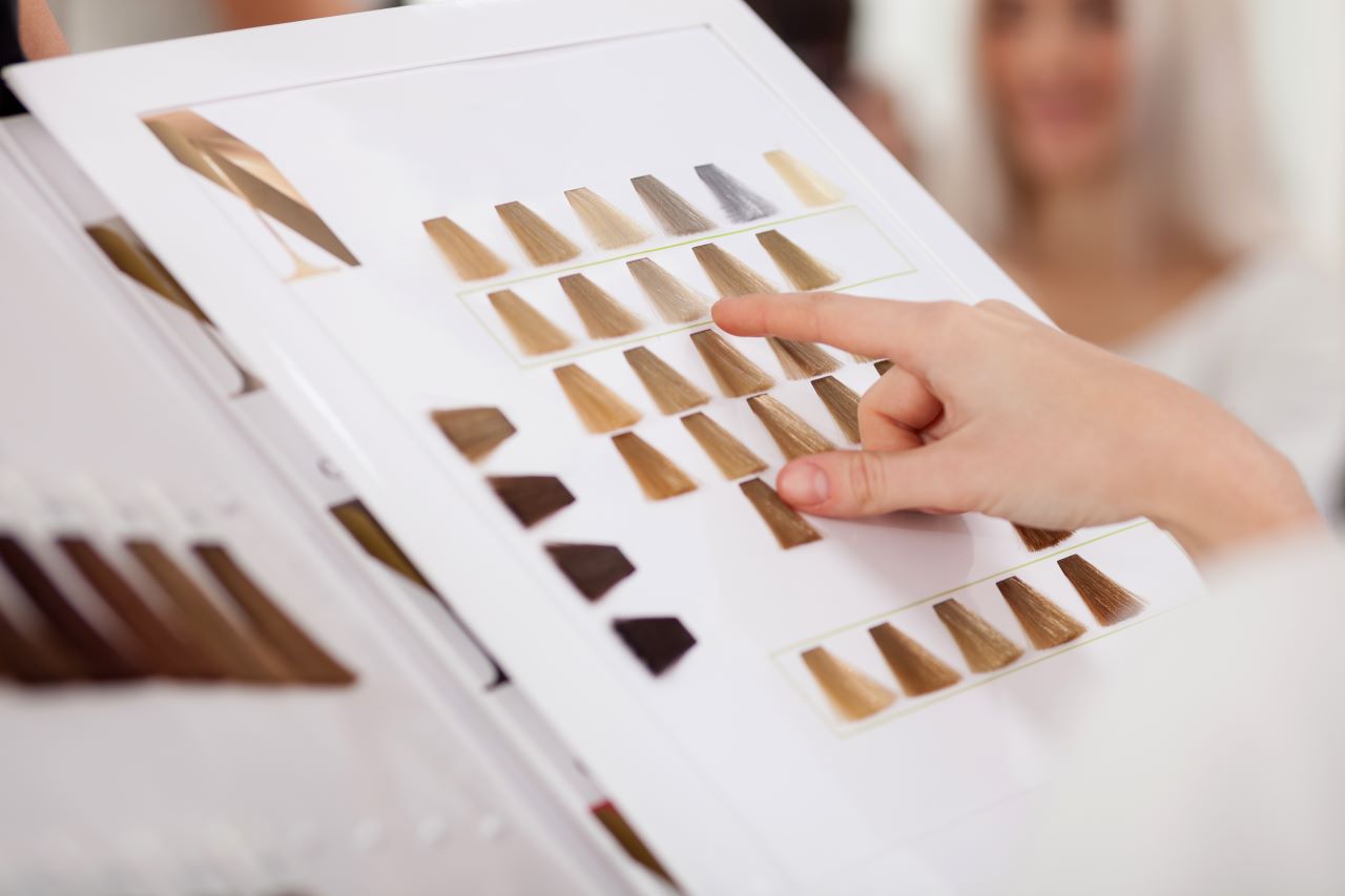 Men’s hair systems: how to find the perfect colour match